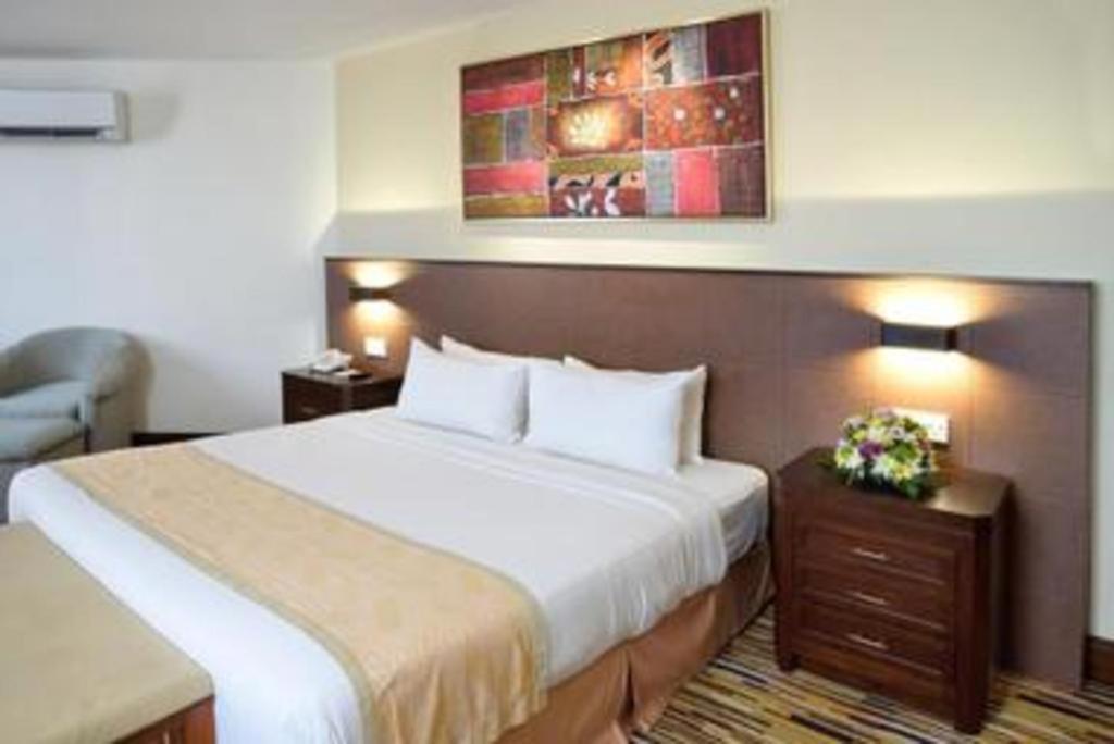 Royal Penang 4*