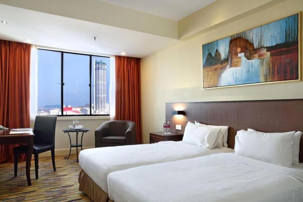 Royal Penang Hotel 4*