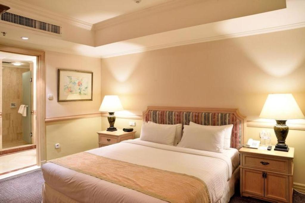 Royal Penang Hotel